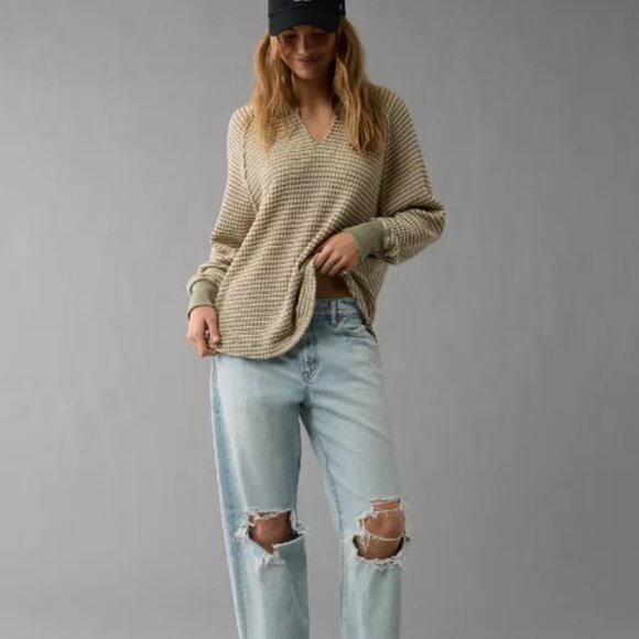 NWOT* AE Big Hug Notch Neck Waffle Sweatshirt - Picture 1 of 4